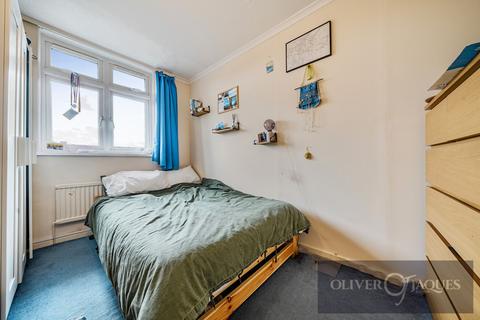 3 bedroom maisonette for sale, New Place Square, London, SE16