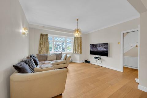 4 bedroom semi-detached house for sale, Domonic Drive, London, SE9