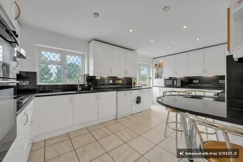 Domonic Drive, London, SE9