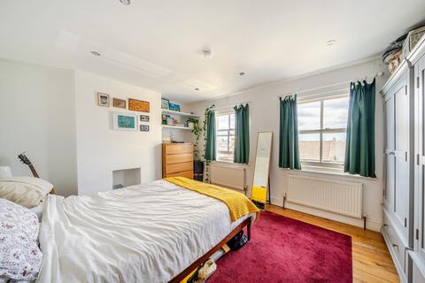 2 bedroom flat to rent, Landcroft Road, East Dulwich, London, SE22