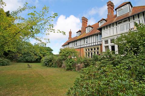 2 bedroom apartment to rent, Freshwater Bay, Isle of Wight