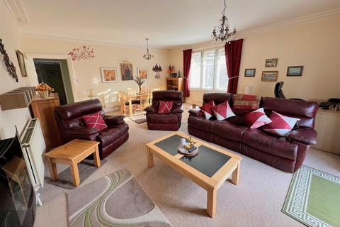 2 bedroom apartment to rent, Freshwater Bay, Isle of Wight