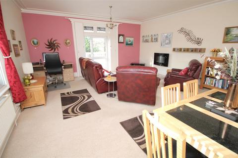 2 bedroom apartment to rent, Freshwater Bay, Isle of Wight