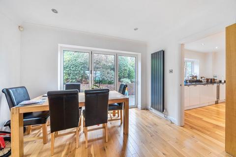 33 White Oak Drive, Beckenham, BR3 6QE