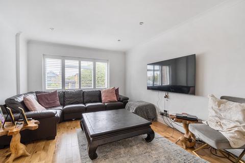 33 White Oak Drive, Beckenham, BR3 6QE