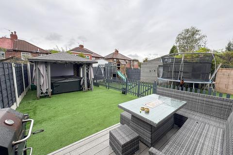 10 Beverley Avenue, Denton, Manchester, M34 7TJ