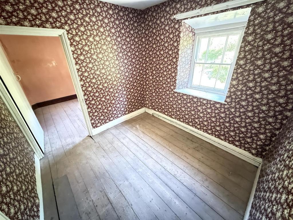 Rear through bedroom