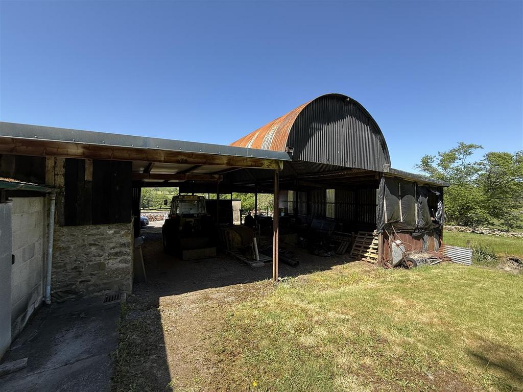Duth hay barn