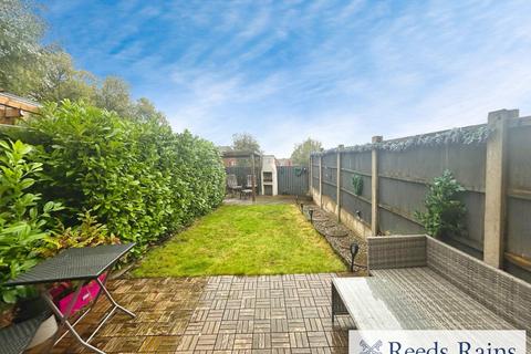 2 bedroom terraced house for sale, Maurice Street, Greater Manchester M6