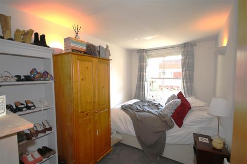 undefined, Flagstaff Court, Canterbury