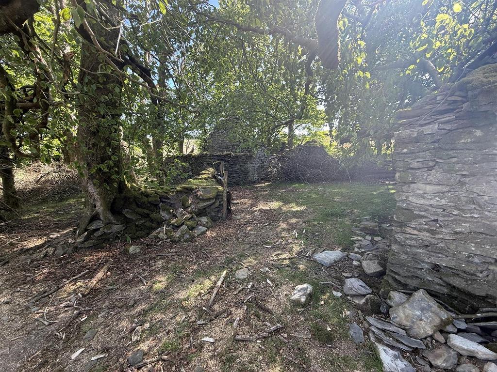 Lot 4 former crug homestead
