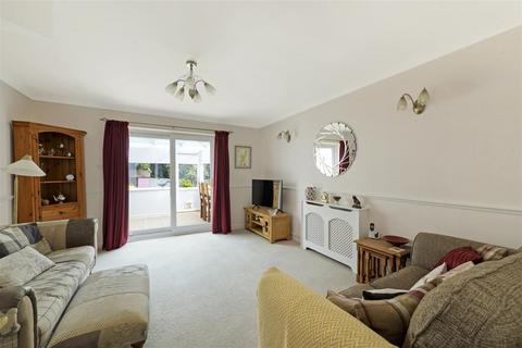 17 Lockswood, Maidstone, ME16 0NX