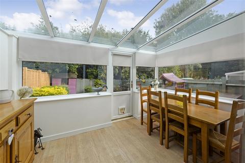 17 Lockswood, Maidstone, ME16 0NX