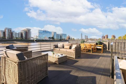 undefined, Cadogan Pier, Cheyne Walk, London
