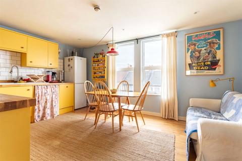 2 bedroom apartment for sale, Queens Park Road, Brighton BN2