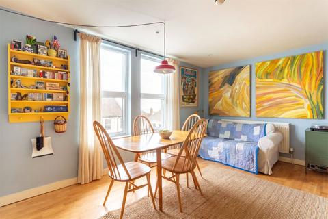 2 bedroom apartment for sale, Queens Park Road, Brighton BN2