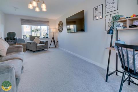3 bedroom detached house for sale, Lincoln close, Doncaster