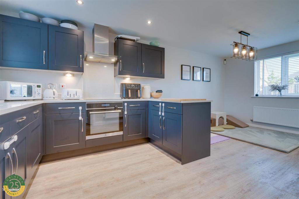 Kitchen Diner 3.jpg