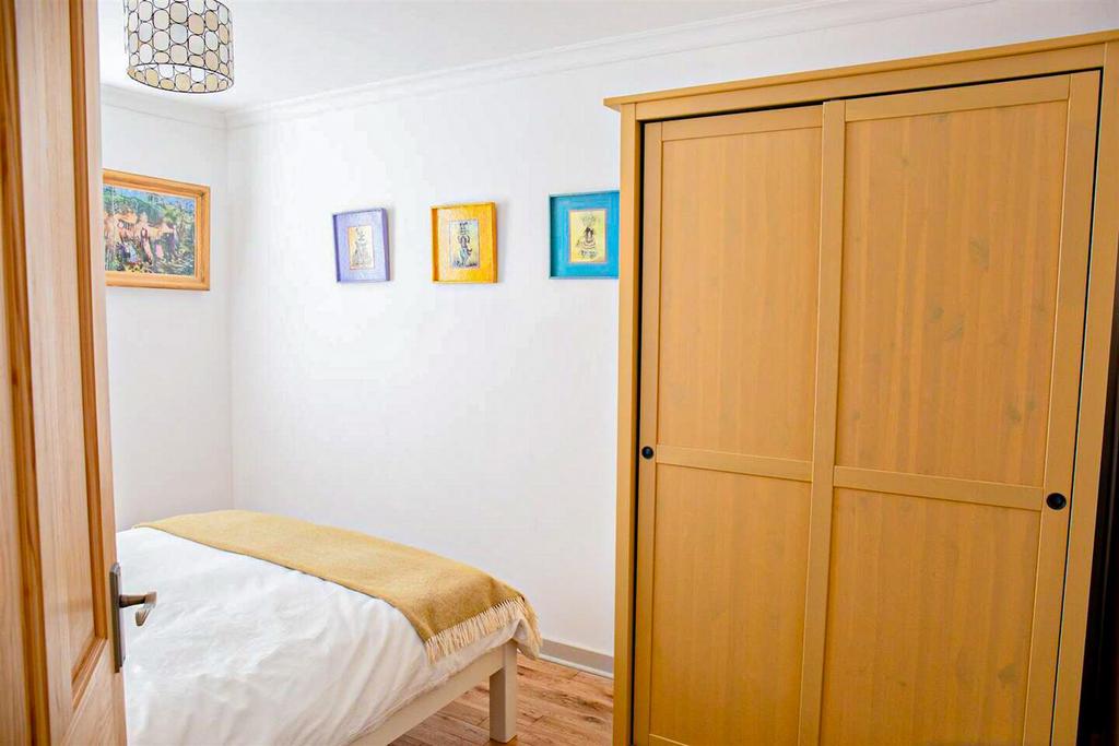 Bedroom2 2 Alto.jpg
