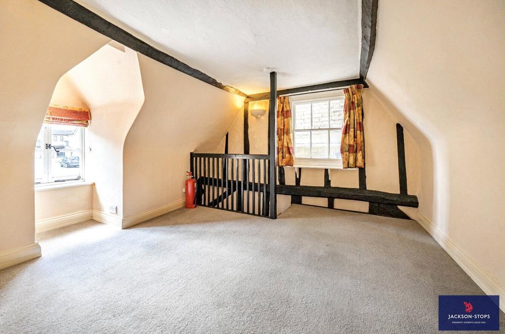 Landing/Bedroom4
