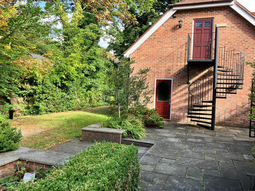 Garden 2.jpg