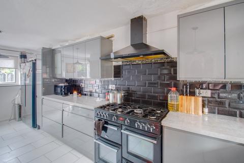 2 bedroom end of terrace house for sale, Lightoak Close, Redditch, Worcestershire, B97