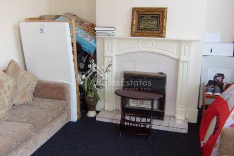 2 bedroom terraced house to rent, Brewery Lane, Dewsbury