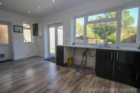 3 bedroom end of terrace house for sale, Prestwick Road, South Oxhey