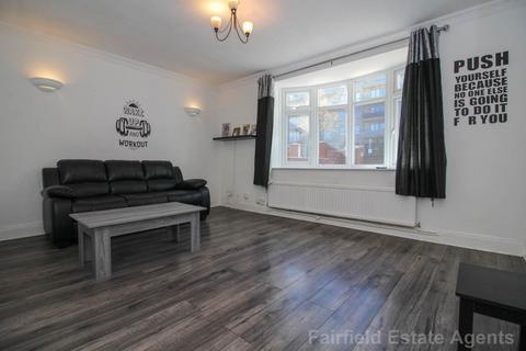 3 bedroom end of terrace house for sale, Prestwick Road, South Oxhey, Watford, WD19