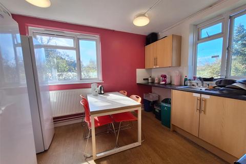 undefined, Room 15 Martindale Court