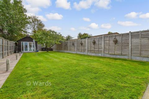 3 bedroom end of terrace house for sale, Thatcher Road, Staplehurst, Kent