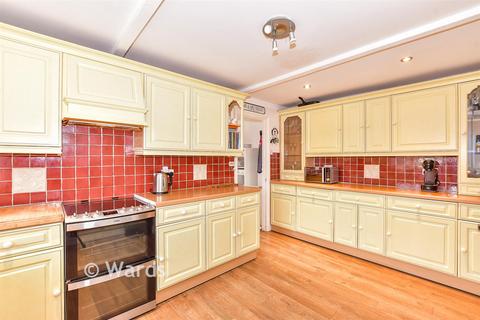 3 bedroom end of terrace house for sale, Thatcher Road, Staplehurst, Kent
