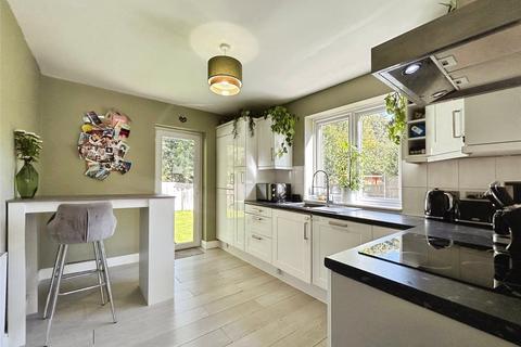 undefined, Lodge Grove, Yateley, Hampshire