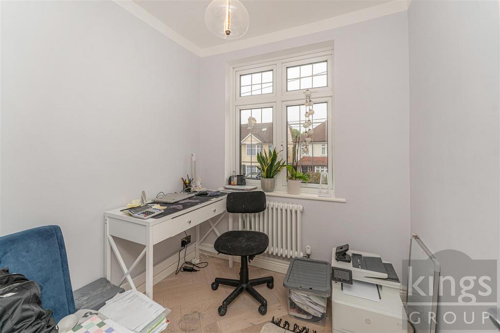 Bedroom Foir