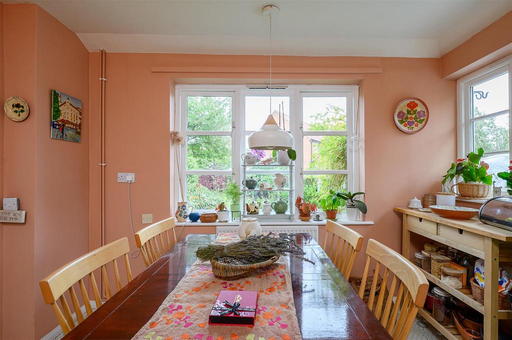 Kitchen diner