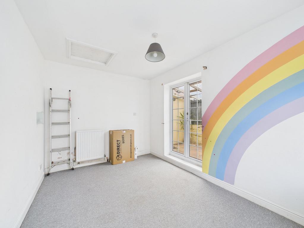 Play room/bedroom 4
