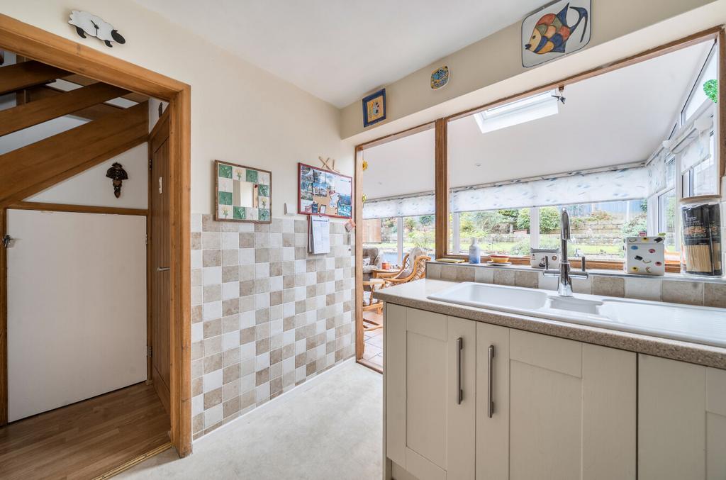 1361585-10-68dfb4...