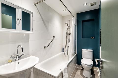 1 bedroom flat to rent, Flat , Beaconsfield Terrace Rd, London W14