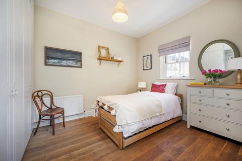 4a Camden Park Road, London, NW1 9BG