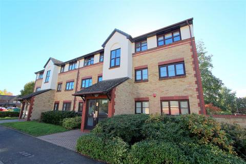 2 bedroom flat for sale, 60 Foxglove Way, Wallington SM6