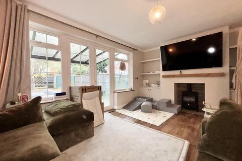 undefined, Pear Tree Avenue, Ditton