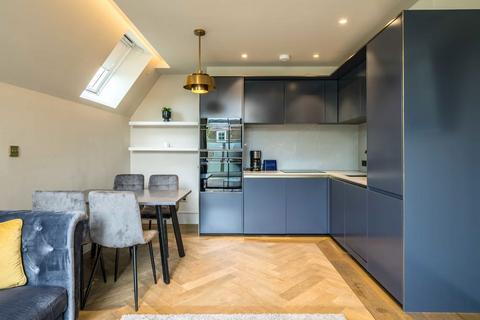 2 bedroom flat to rent, Edith Row, London SW6