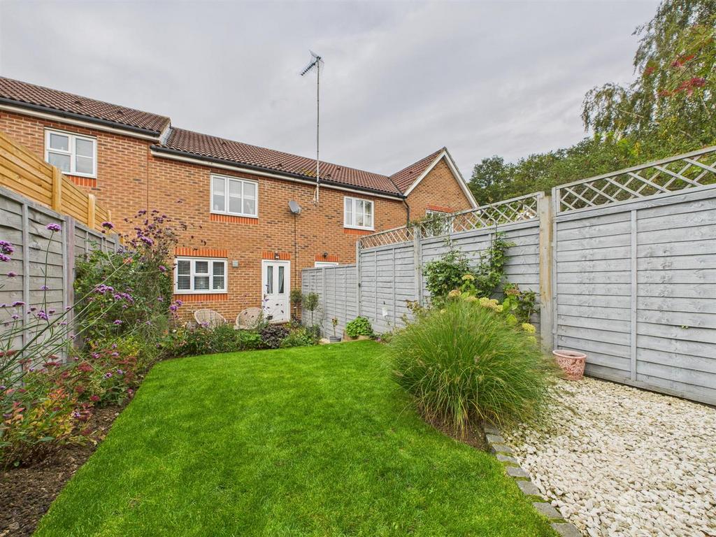 CAM02365 G0-PR0368-STILL022.jpg