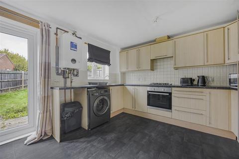3 bedroom end of terrace house for sale, Pippin Grove, Shinfield, Reading
