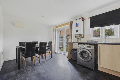 undefined, Pippin Grove, Shinfield, Reading