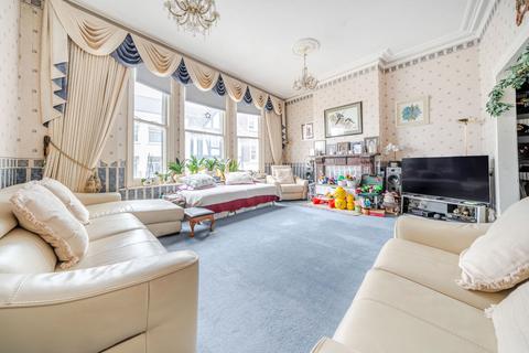5 bedroom terraced house for sale, High Street, Chatham ME4
