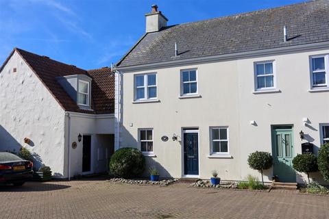 3 bedroom semi-detached house to rent, La Rue De La Haye, St Martin JE3