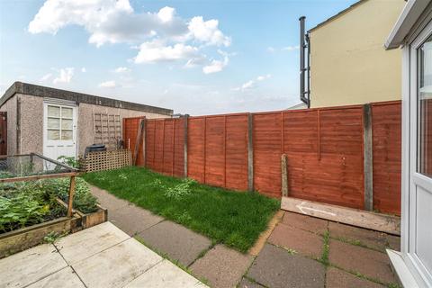 7 Quickthorn Close, Bristol, BS14 0RG