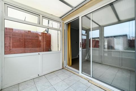 7 Quickthorn Close, Bristol, BS14 0RG