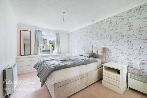 2 bedroom flat for sale, Marvels Lane, London SE12